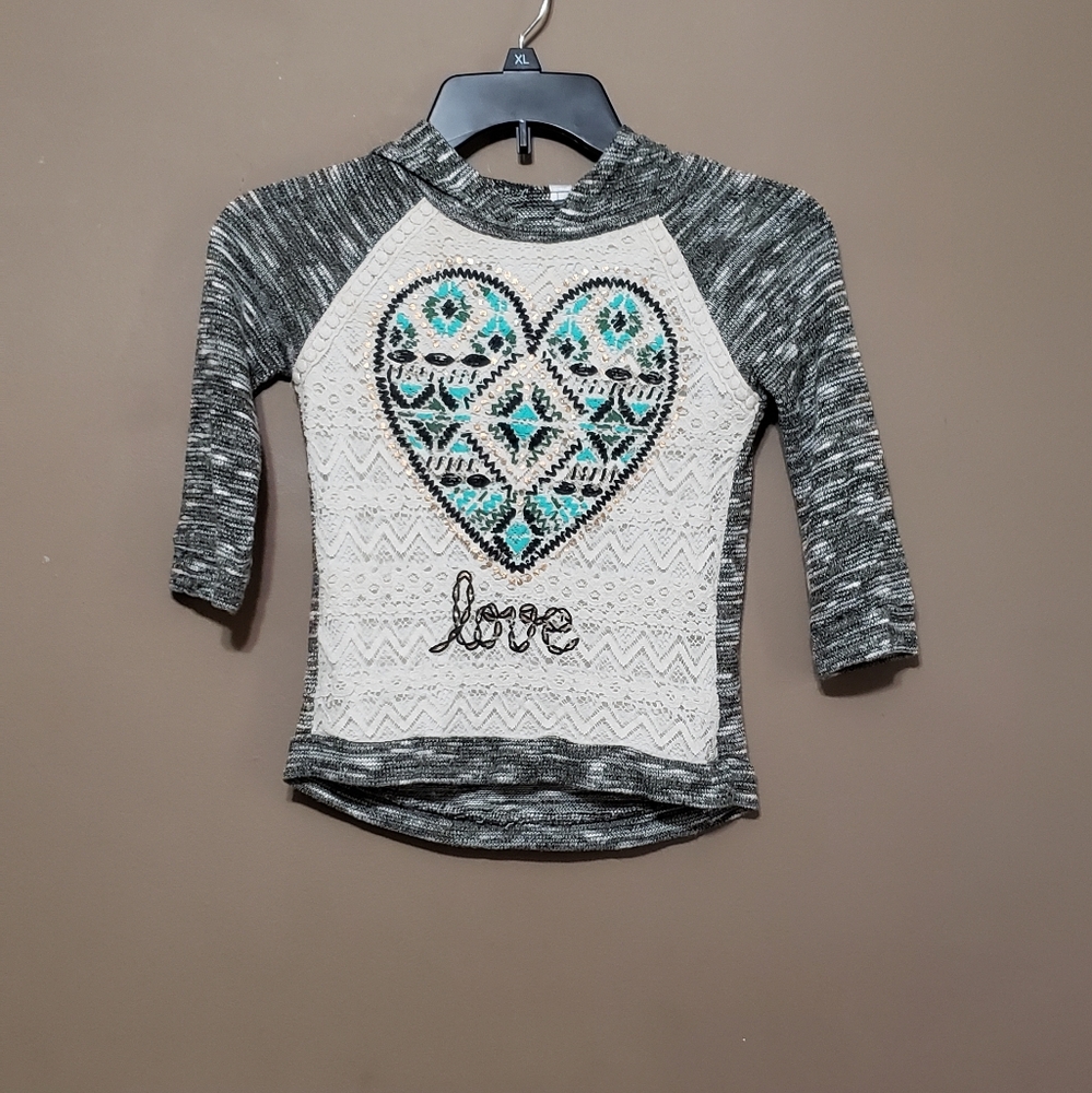 Hooded 3 quarter sleeve